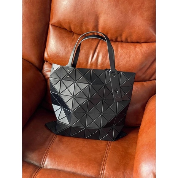 baobao-issey-miyake-tote-bag-6x6-กระเป๋า-tote