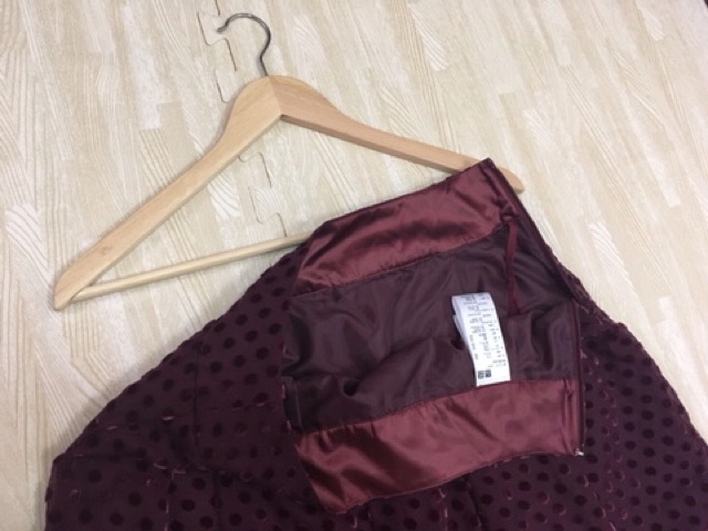 uniqlo-กระโปรง-see-through-ลายจุดมีซับใน-เอว-25-สภาพใหม่เทียบมือ1