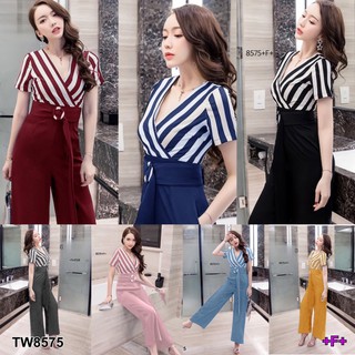 ภาพหน้าปกสินค้าTwinsShopVip💗พร้อมส่ง TW8575 จั้มสูทคอวีไขว้ลายริ้วกางเกงสีพื้น + สายเข็มขัด ที่เกี่ยวข้อง