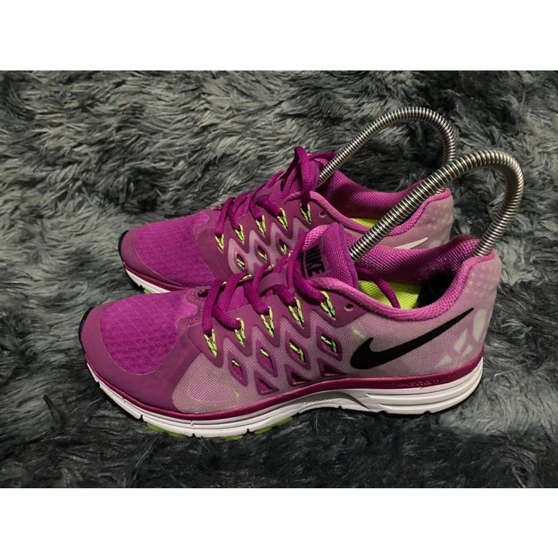 Nike vomero top 9 ราคา