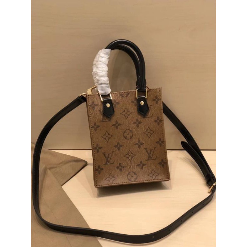 กระเป๋าสะพาย-ข้าง-louis-vuitton-flower-tote-bag