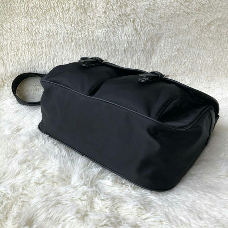 กระเป๋า-prada-cross-body-bag