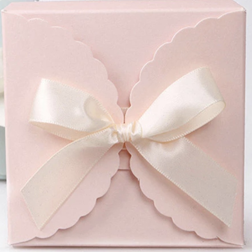 กล่องเค้ก-กล่องคุกกี้-แพค-10-ใบ-กล่องของขวัญ-สีชมพูอ่อน-เรียบดูดี-กระดาษแข็งหนาพรีเมี่ยม