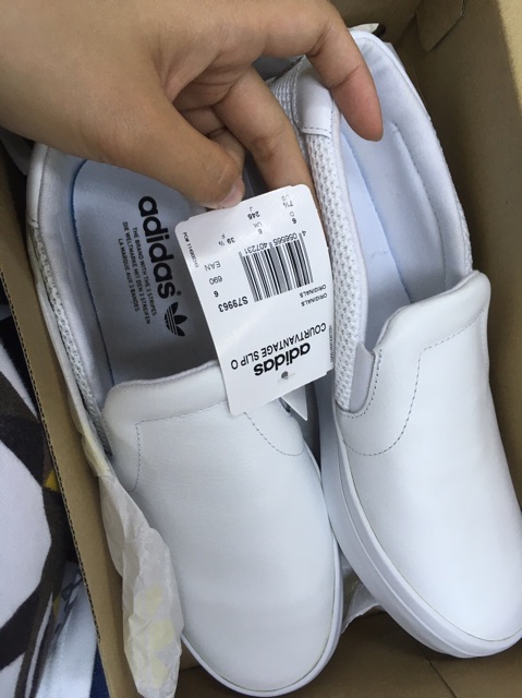 Adidas courtvantage slip on deals