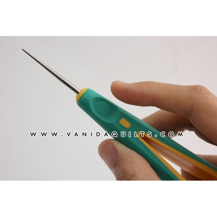 เหล็กแหลม-เจาะกระดาษ-ผ้า-หนัง-ทำตะเข็บ-diy-stiletto-ด้ามพลาสติก-สีเขียว-รหัส-xun0065