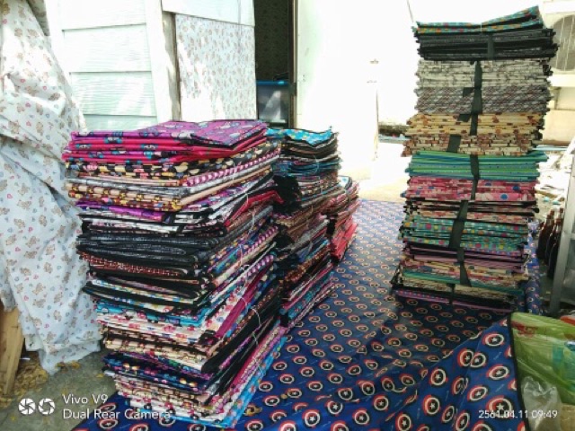 ขายส่ง-ปลีก-ผ้าปูโต๊ะยางพารา-50เมตรx60-3000-คละไซต์-คละลายได้-มีลายไห้เลือกมากกว่า100ลาย
