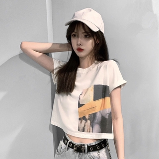 ขายเสื้อยืดแขนสั้น พิมพ์ลาย เสื้อครอปสีขาวเซ็กซี่ ท็อป เสื้อผ้าวัยรุ่นน่ารัก เสื้อเอวลอยผู้หญิงแฟชั่น สไตล์เกาหลี
