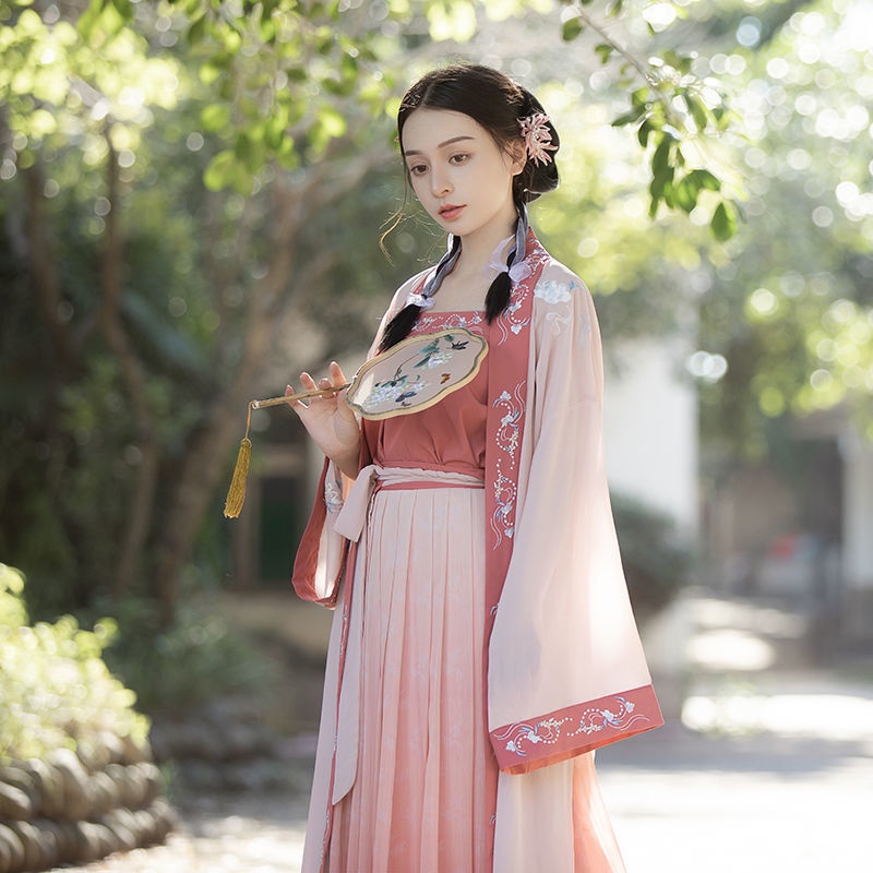 ชุดจีนโบราณ-ชุดฮันฟู-สไตล์จีน-hanfu-กระโปรงยาวย้อนยุคสไตล์ชาติพันธุ์-รุ่นคลาสสิค-คุณภาพสูงถูกมาก