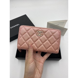 Ultra rareeee new chanel zippy medium wallet HL27 โลโกมุก