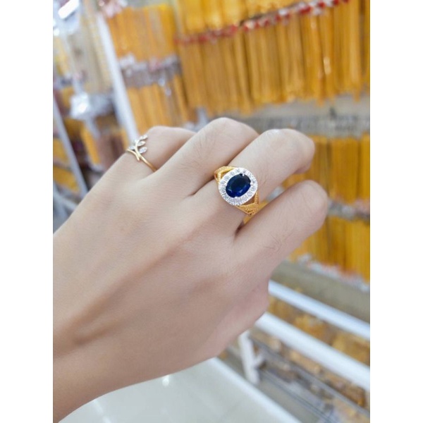 แหวนทองหัวพลอยสีน้ำเงิน