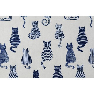 สินค้า [SALE] 45x55 ซม. ผ้าเมตร ผ้าคอตตอน ผ้าฝ้ายแท้ 100% ลายแมวคลาสสิค สไตล์ภาพวาด น้ำเงินบนพื้นสีเทา [PFQ547]