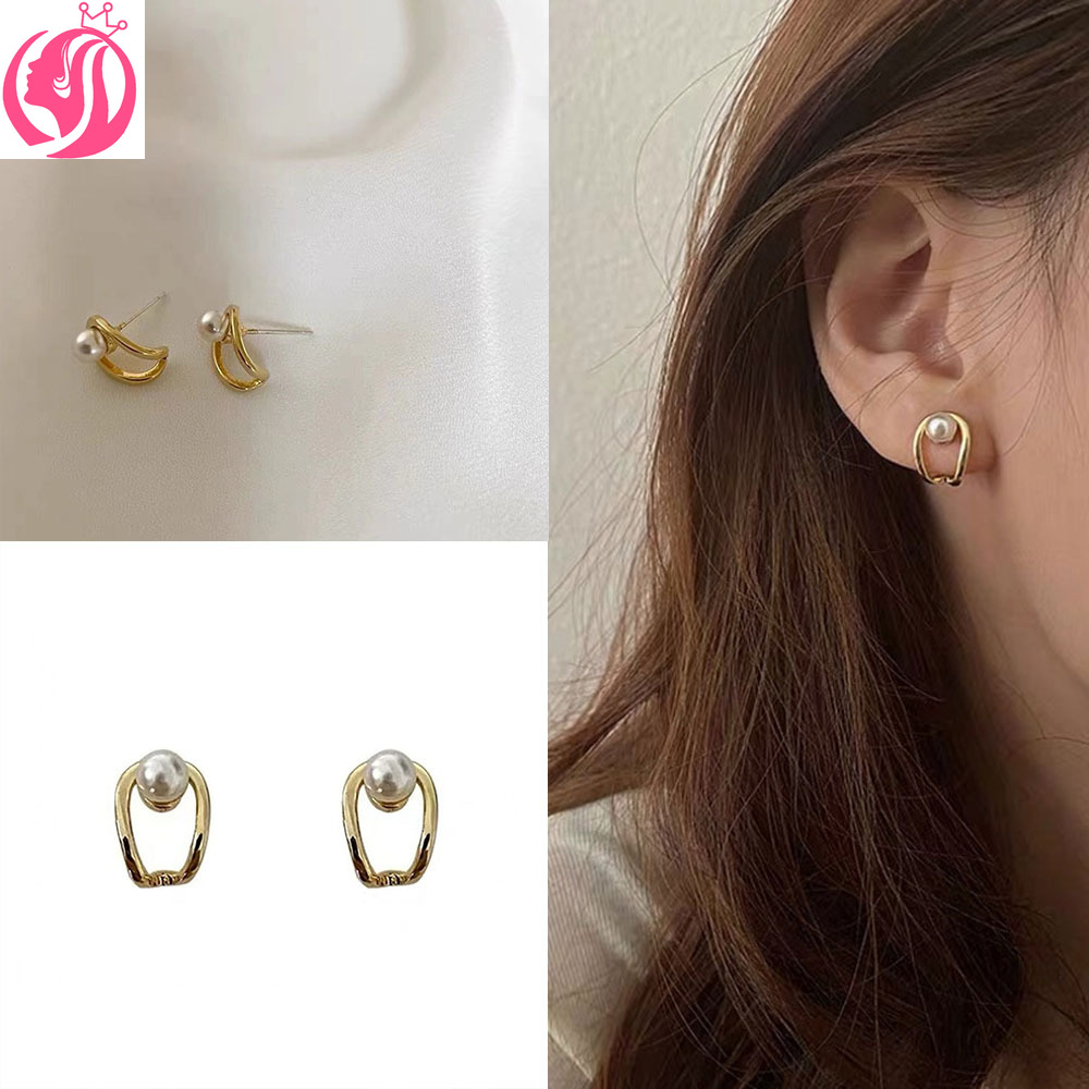 ภาพหน้าปกสินค้าCOD Small U-shaped Pearl Earrings Minimalist Small Earrings for Women 1 pair