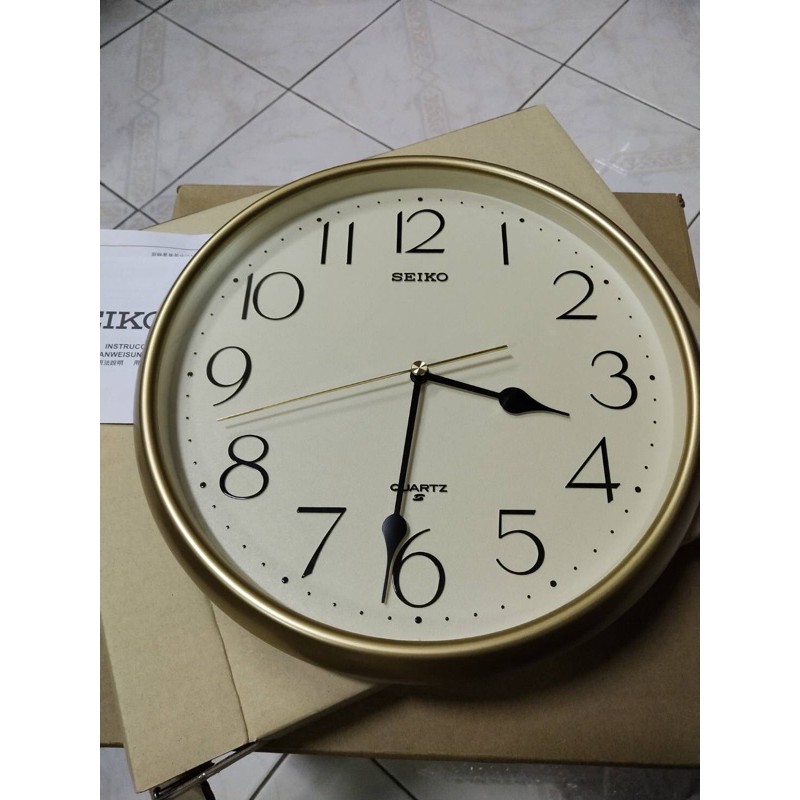 นาฬิกาแขวนติดผนังของแท้-seiko-qxa-747gใช้ที่บ้านหรือสำนักงานหรือมอบเป็นของขวัญของฝากได้หมด