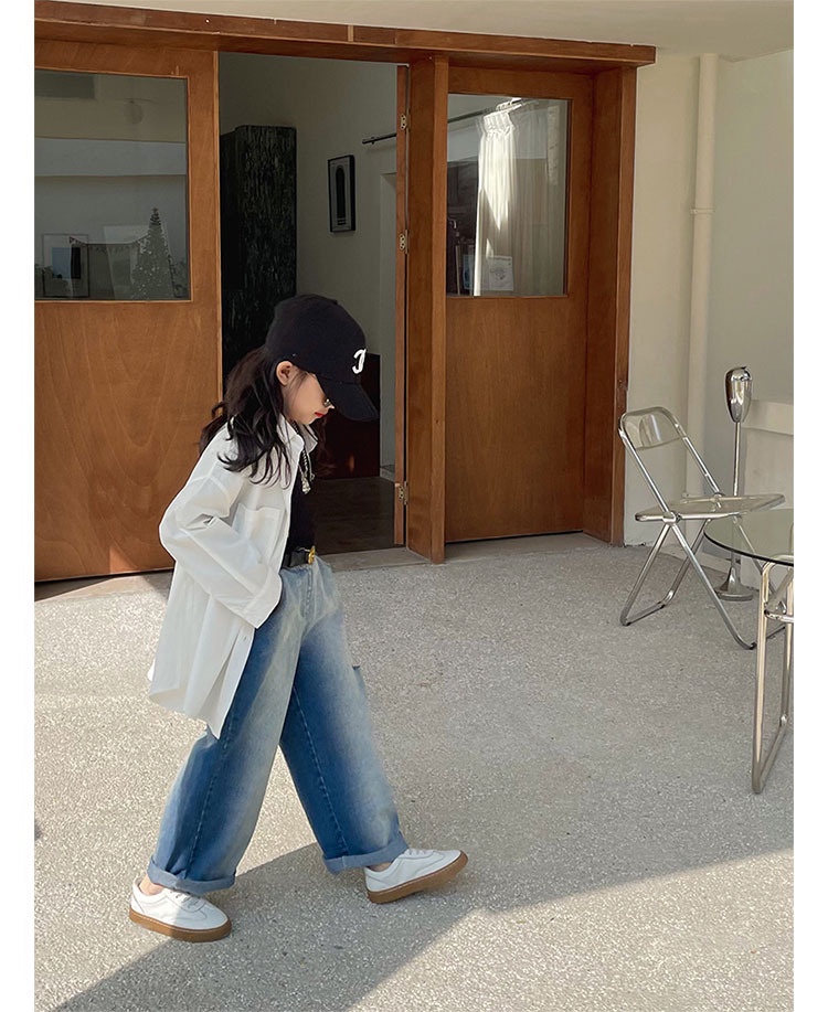 ภาพอธิบายเพิ่มเติมของ Aiyaya กางเกงยีนเด็กผู้หญิง กางเกงขากว้างสีฟ้าอ่อนเกาหลี แฟชั่นและการจับคู่ที่ดี289