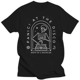 [S-5XL] 【ขายดี】Gildan เสื้อยืดผ้าฝ้าย 100% พิมพ์ลายกราฟฟิก Panic At The Disco Patd Death Of A Bachelor สําหรับผู้ชาย ผู้