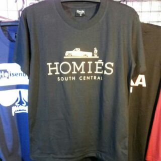 เสื้อยืดคอกลมสีดำ สกรีนลาย "HOMIES"