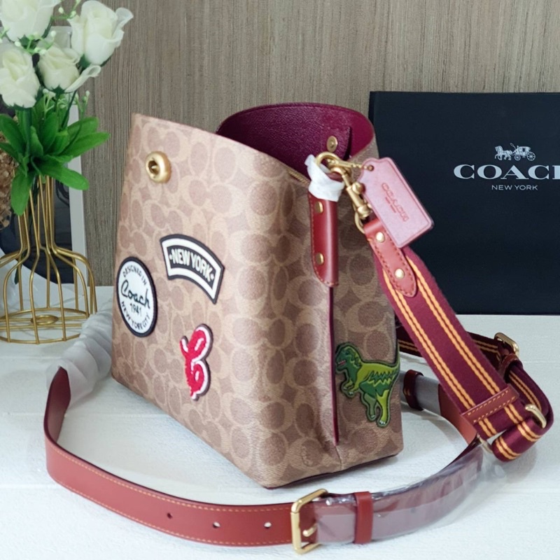 สด-ผ่อน-กระเป๋า-9-นิ้ว-งาน-shop-coach-c6868-willow-bucket-bag-in-signature-canvas-with-patches