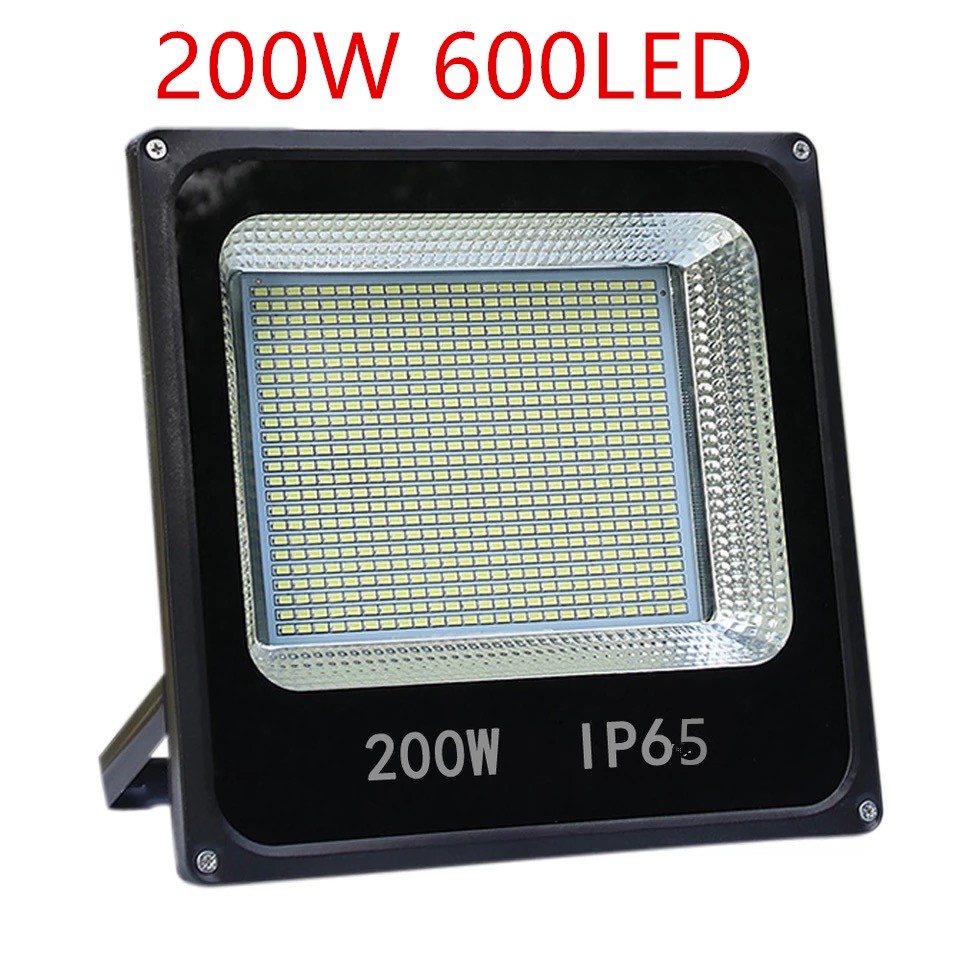 ภาพหน้าปกสินค้าสปอตไลท์ ไฟสว่าง Spotlight LED 200W 600LED AC 220V (ใช้ไฟบ้าน220V) แสงขาว IP65