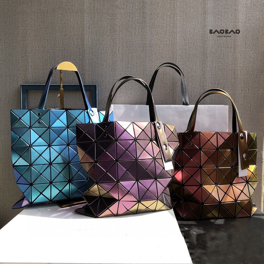 issey-miyake-baobao-ไฟเมทัลลิก-กระเป๋าถือ-6-ช่อง