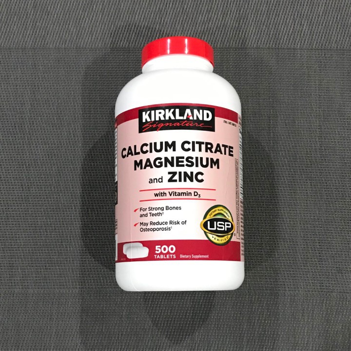 ภาพสินค้า(Exp.12/2024) Kirkland Signature Calcium Citrate Magnesium and Zinc With Vitamin D3 500 เม็ด Kirkland แคลเซียมแมกนีเซียม จากร้าน jojo.storee บน Shopee ภาพที่ 5