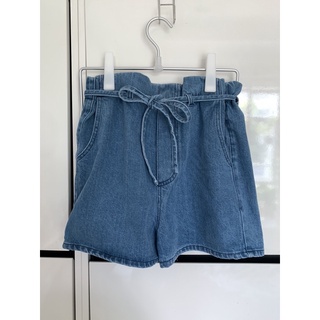 Yohan Short High Waist Jeans ของ Vick’s Weekend