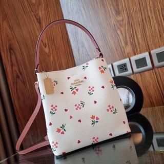 COACH C7976 SMALL TOWN BUCKET BAG WITH HEART PETAL PRINT