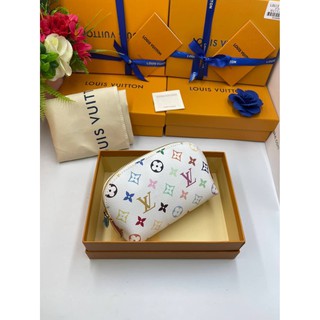 Louis vuitton cosmetic bag Grade vip size 16cm  อปก.full box set