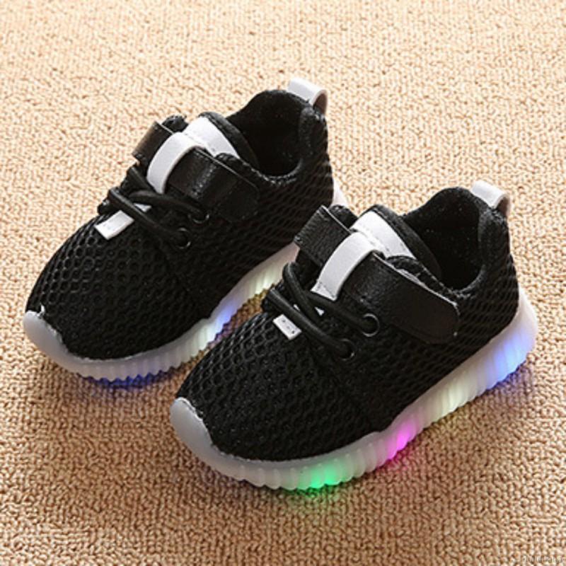 DUDUBABA รองเท้าผ้าใบลำลองสำหรับเด็ก Unisex มีไฟ LED หลากสีสัน