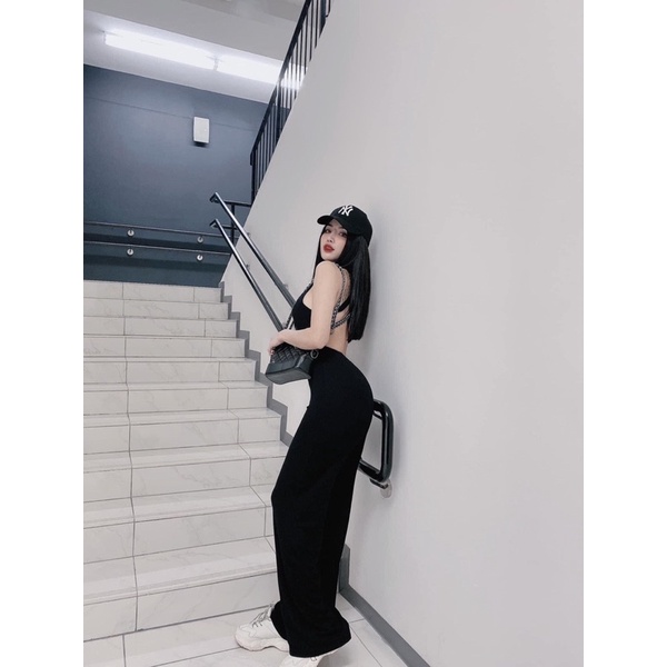 จั๊มสูทขายาว-ด้านหลังเซ็กซี่มากกก-มีฟองน้ำในตัวนะคะ-ผ้าไม่บางจ้าา-ไม่ต้องมีพร็อบมาก-น้อยแต่มาก-ต้องชุดนี้เลยจ้าาาา