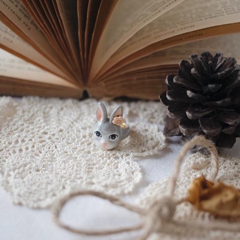 FAIRY TALES - Woodland Rabbit Ring แหวนกระต่าย ดอกไม้หมุนได้ | Shopee ...