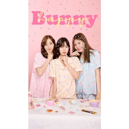 ภาพหน้าปกสินค้าพร้อมส่ง ️ชุดนอน 18th collection 'happy bunny' มี 3 สี ชมพูอ่อน ฟ้าอ่อน เหลืองอ่อน