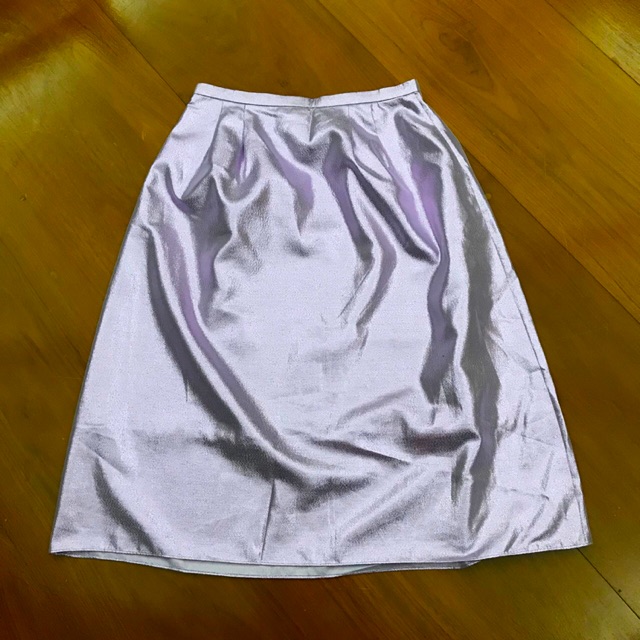 disaya-midi-skirt-new-with-tag-ป้ายเจ็ดพัน-violet-metallic-สวยหรู-ใส่ไปงานได้-ไซส์-uk10-ผ้าดีมาก
