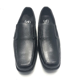 ภาพขนาดย่อของภาพหน้าปกสินค้าราคา  รองเท้าหนังชาย แบบสวม สีดำ BZ024 39-45 จากร้าน me.shoes.shop บน Shopee
