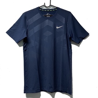 เสื้อออกกำลังกาย nike