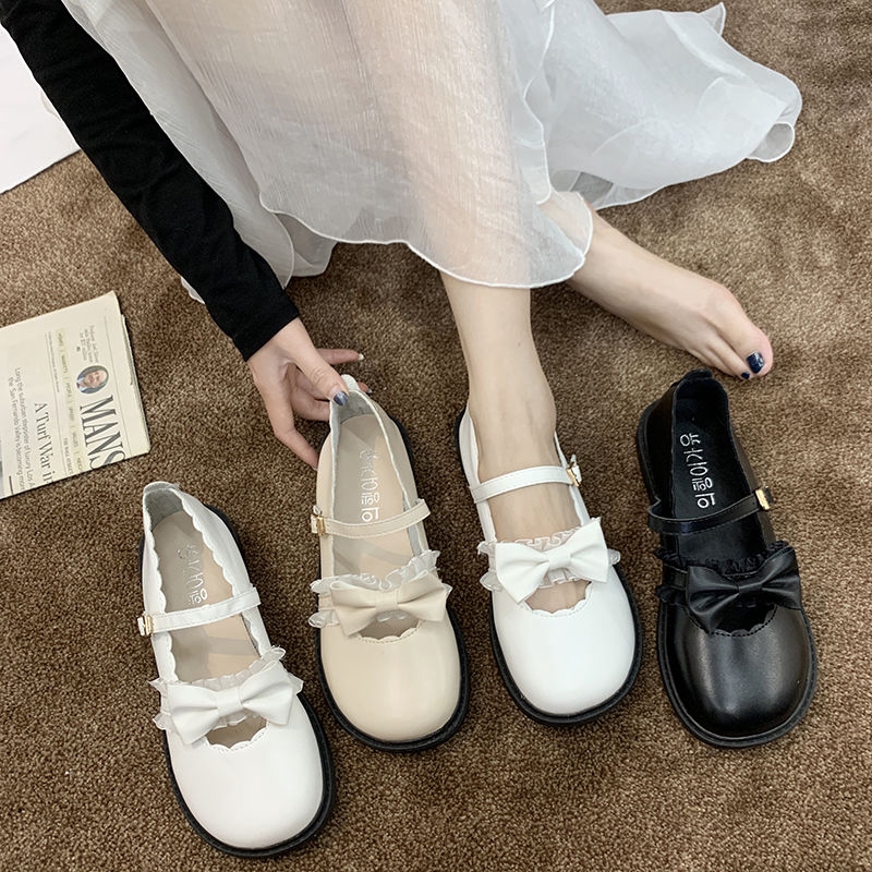 ภาพหน้าปกสินค้าโลลิต้าญี่ปุ่นโลลิต้าลูกไม้นุ่มรองเท้าน้องสาวแมรี่เจนรองเท้าส้นเตี้ย JK ชุดหัวกลมรองเท้าเล็กสาวรองเท้าโล จากร้าน bmpshop8820 บน Shopee
