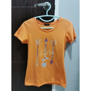 เสื้อยืดสีส้ม Mc Lady size S สีส้มสดใส สำหรับสาว SM ใส่ได้ งานแบรนด์ ผ้าดีไม่ย้วย