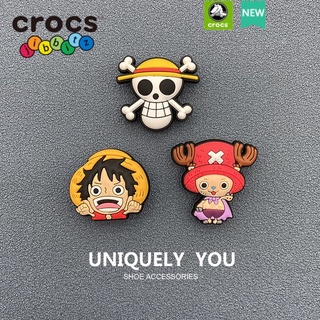 ภาพหน้าปกสินค้าอุปกรณ์เสริม จี้การ์ตูน One Piece Crocs jibbitz แฟชั่นสําหรับตกแต่งรองเท้า ที่เกี่ยวข้อง