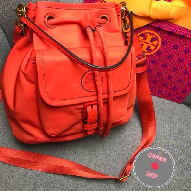 Tory burch scout hot sale drawstring crossbody