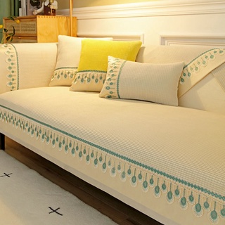🧡ผ้าคลุมโซฟา วัสดุผ้ากำมะหยี่ มีจำหน่ายทุกฤดูกาล สไตล์โมเดิร์น กันลื่น กันน้ำ 1/2/3ที่นั่ง สำหรับตกแต่งบ้าน Sofa Cover