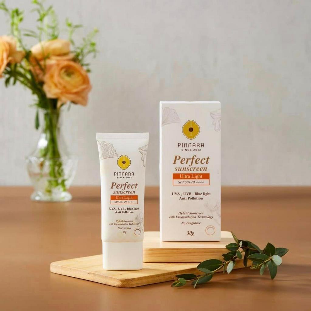 pinnara-perfect-sunscreen-ultra-light-spf50-pa-พิณนารา-ครีมกันแดด-เนื้อครีมสีขาว-เพิ่มความชุ่มชื้น