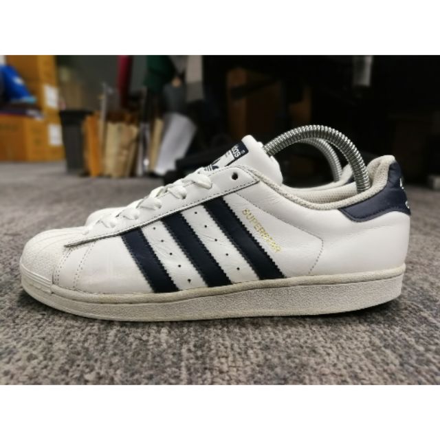 adidas-originals-superstar-white-collegiate-navy