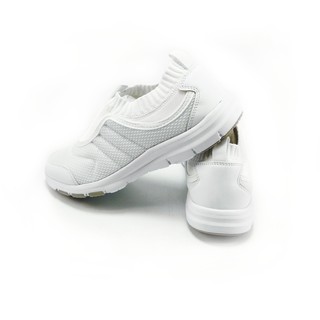 สินค้า IQ Shoes รองเท้าผ้าใบแบบสวม  สีขาว รุ่น C1-KK2039