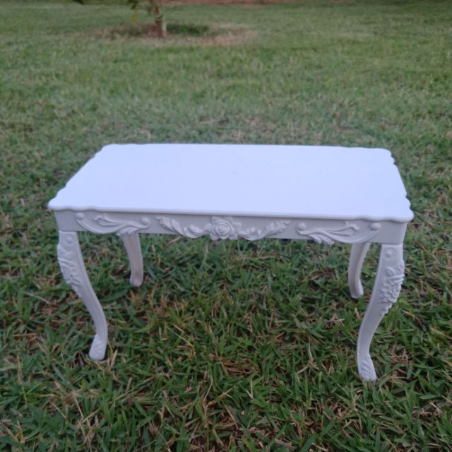 โต๊ะ-เก้าอี้-สำหรับตุ๊กตาบาร์บี้-สีขาว