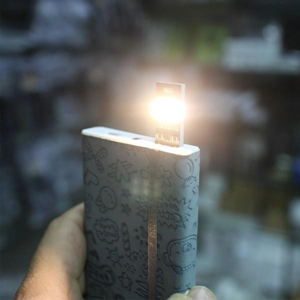 ภาพขนาดย่อของภาพหน้าปกสินค้าโคมไฟแบบพกพาขนาดเล็ก USB 6 LED จากร้าน kebidutechnology.th บน Shopee