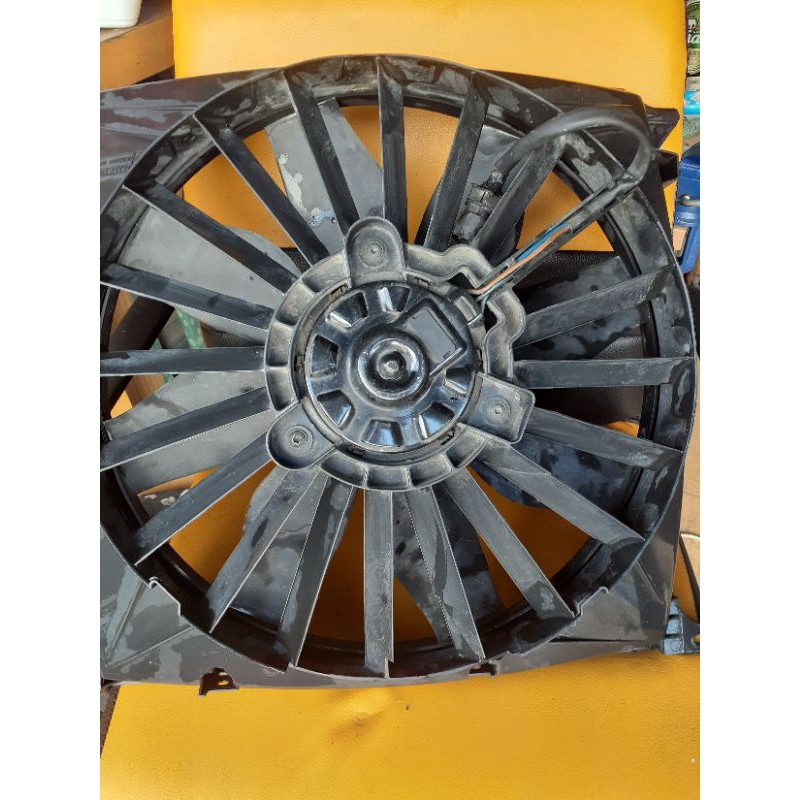 พัดลมไฟฟ้าหม้อน้ำ-radiator-electric-fan-bmw-e36-4สูบ-germany-สภาพสมบูรณ์-นิ่ง-เงียบทั้งรอบต่ำ-สูง-แข็งแรงทนทาน