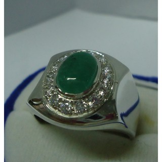 แหวนพลอยมรกตแท้3.20กระรัตสีเขียวสวย7x9มมล้อมเพชรสวีสตัวเรือนเงิน925เคลือบทองคำไซ ต์ปรับขนาดได้