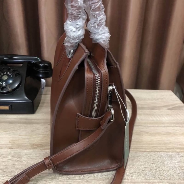 pedro-office-bag-with-chain-2018-ของแท้-ราคาถูก