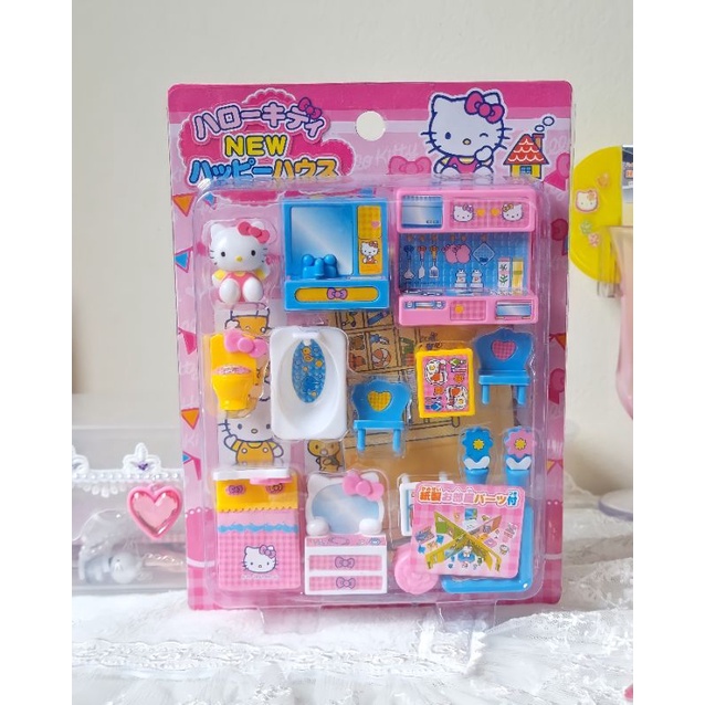 บ้านคิตตี้สีชมพูพร้อมตัวเล่นจากญี่ปุ่นhello-kitty-toys