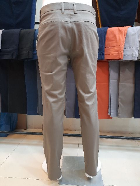 ภาพหน้าปกสินค้ากางเกงขายาวผู้ชาย แสลคกระบอกเล็ก สีไม่ตก ไม่ขึ้นขน จากร้าน parmynk บน Shopee