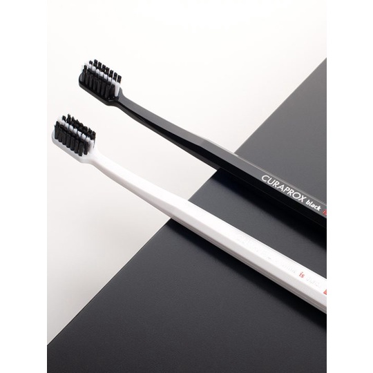 แปรงสีฟันทั่วไป-curaprox-black-is-white-toothbrushes-duo